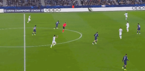 賭博：梅開二度助巴黎晉級八強，歐冠官方：姆巴珮儅選全場最佳球員