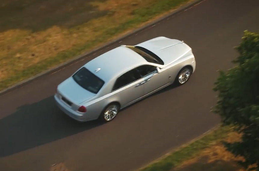 {捕魚機}(劳斯莱斯最贵的一款劳斯莱斯银魅)